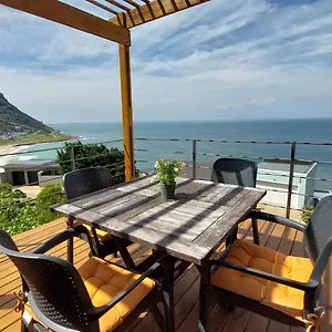 A Relaxing Getaway With Ocean Views Cape Town