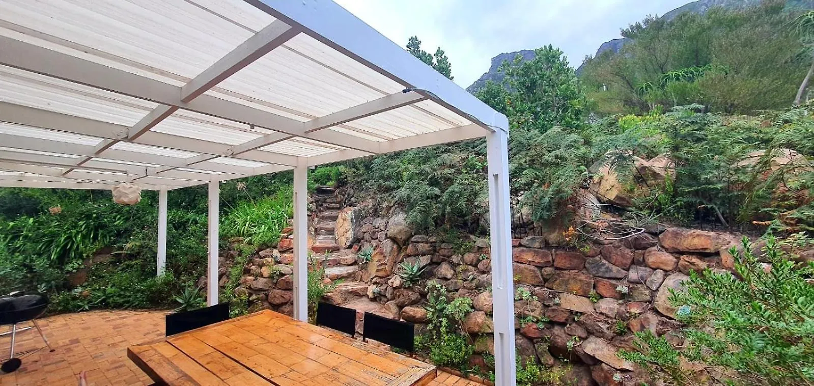 The Green Cabin Cape Town Chalet